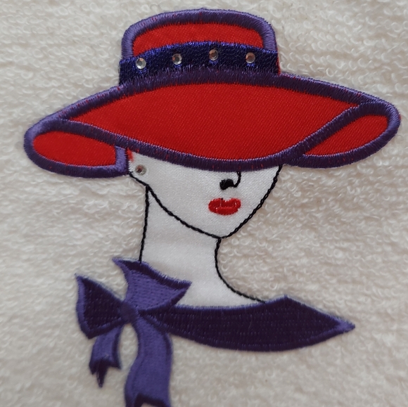 Set of 3 Red Hat Society Towels - Picture 2 of 13